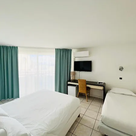 Brasilia Hotel 3*
